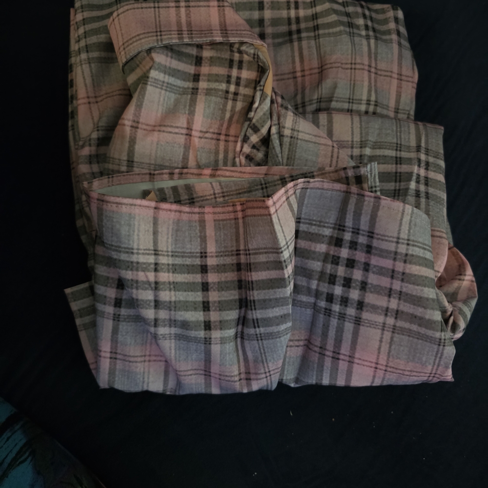 Plaid Long Sleeve Pajama Set - Picture 4 of 4